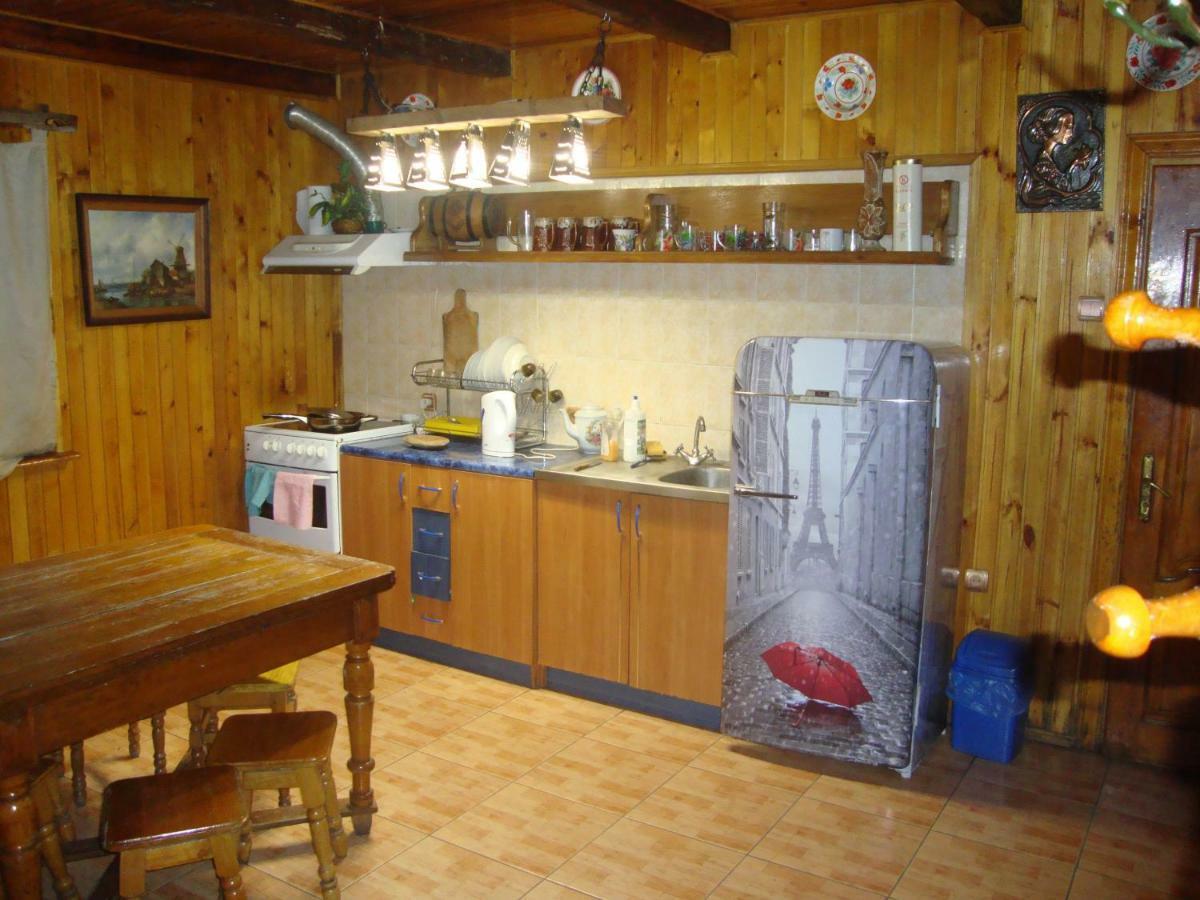 Apartamento Domik S Saunoy Na Ogiyenko Kamianets-Podilskyi Exterior foto